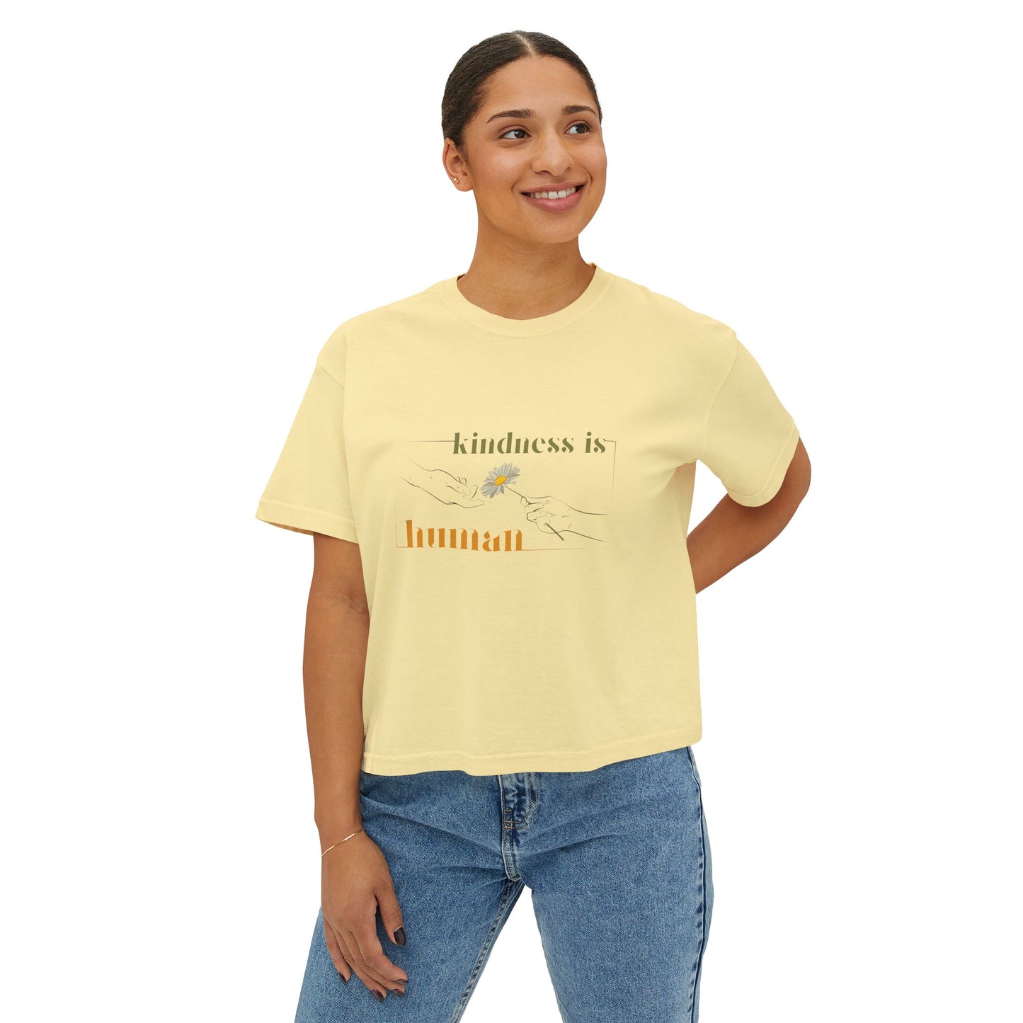 Daisy - By: AMR - Women's Boxy T-Shirt