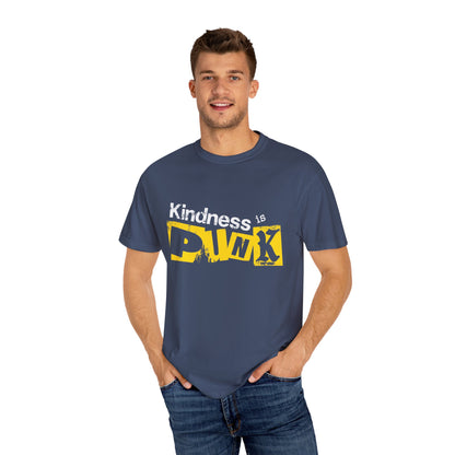 Yellow Signal T-shirt - by Favio Moreno
