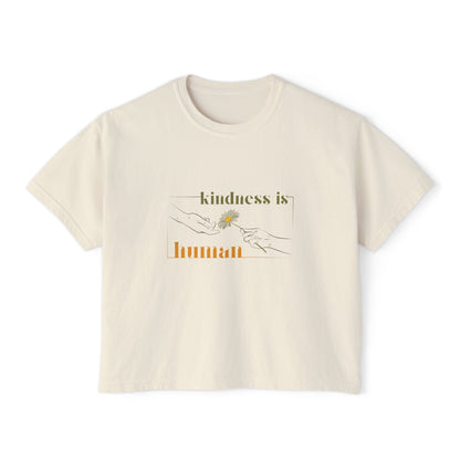 Daisy - By: AMR - Women's Boxy T-Shirt