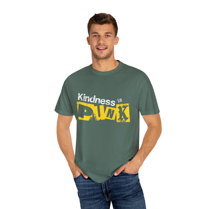 Yellow Signal T-shirt - by Favio Moreno