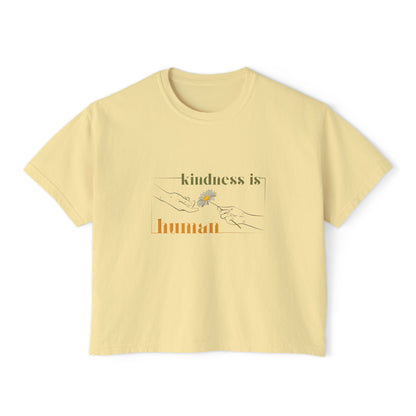 Daisy - By: AMR - Women's Boxy T-Shirt