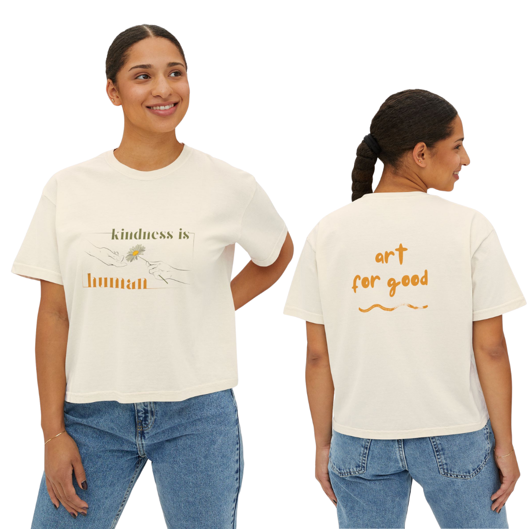 Daisy - By: AMR - Women's Boxy T-Shirt