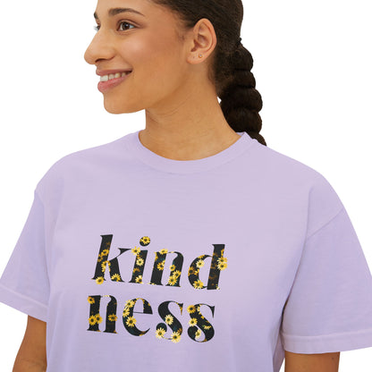 In Bloom- By: AMR - Women's Boxy T-Shirt
